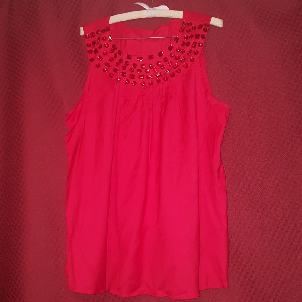 Sleeveless top